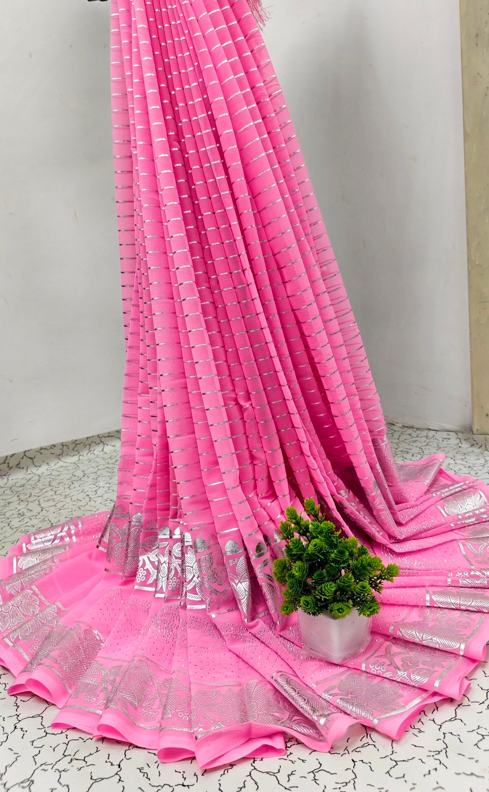 Soft Weave Saree Filled With Pink Melody – SLSW-PNK-002