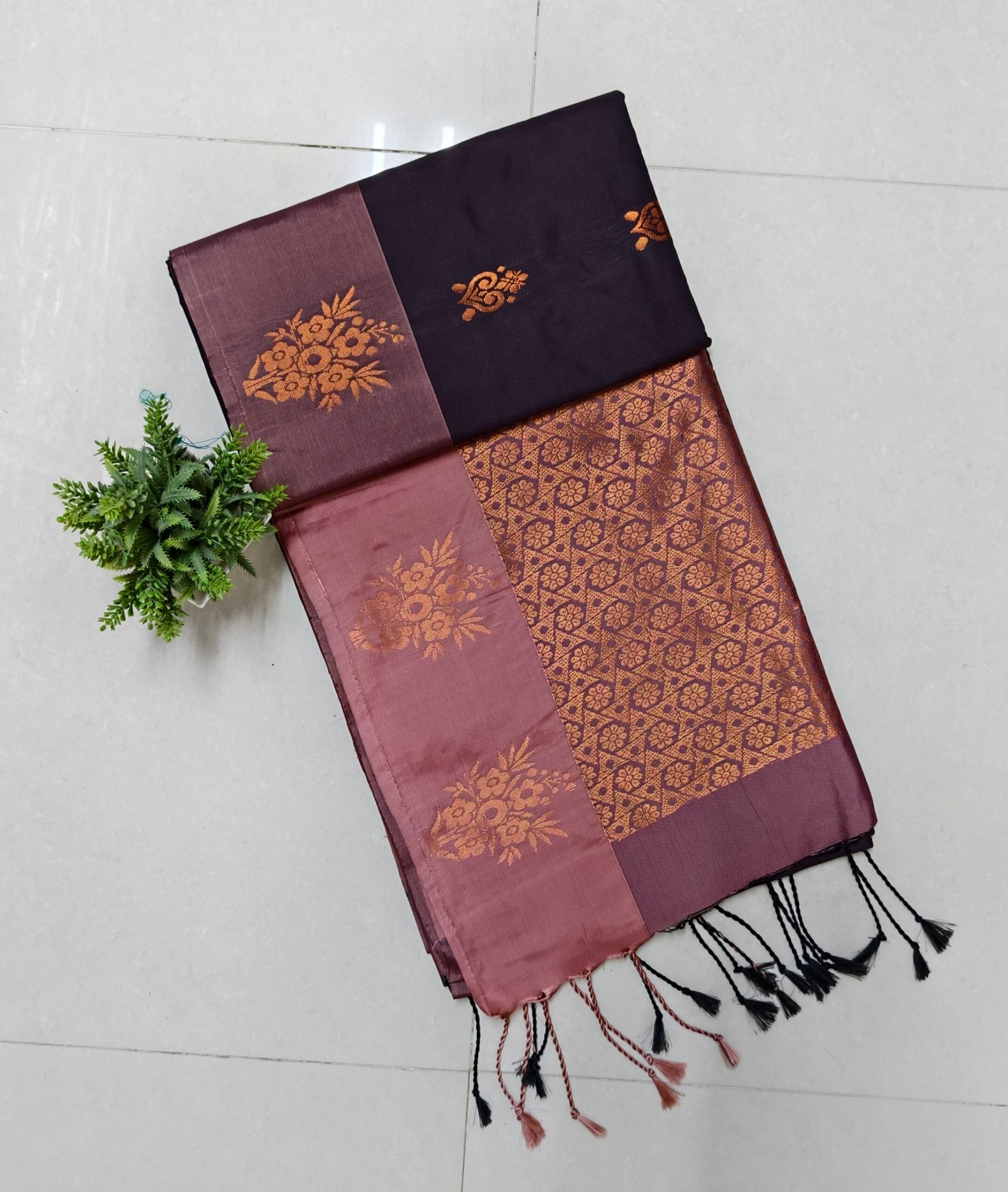 Senthoor Soft Silk Saree – Black & Dusty Rose with Rich Copper Zari Weaving