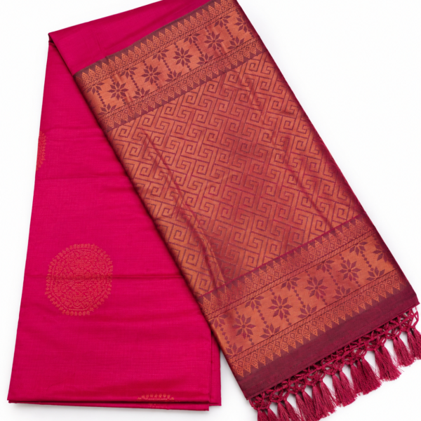 Priemium Border Less Soft Silk Saree - Bright Rani Pink & Contrast Wine Maroon Pallu